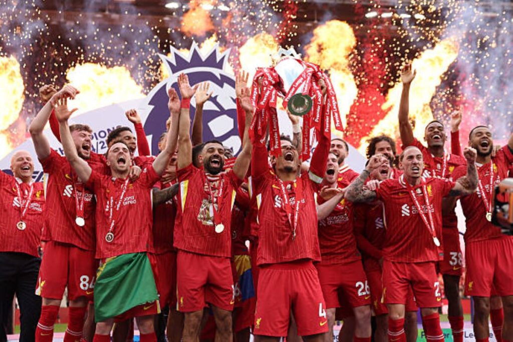 Liverpool FC winning and celebrating